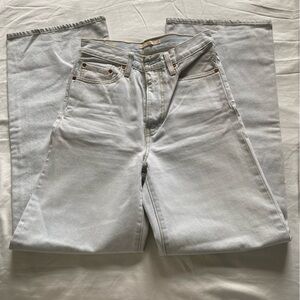 Women’s jeans Levi’s size 27. Ribcage, wide leg. Light blue.